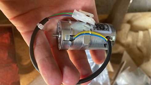 Мотор-редуктор правых ножниц (Itema)